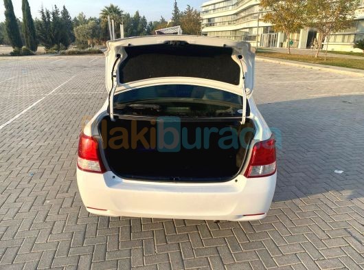 Toyota axio 2013 model